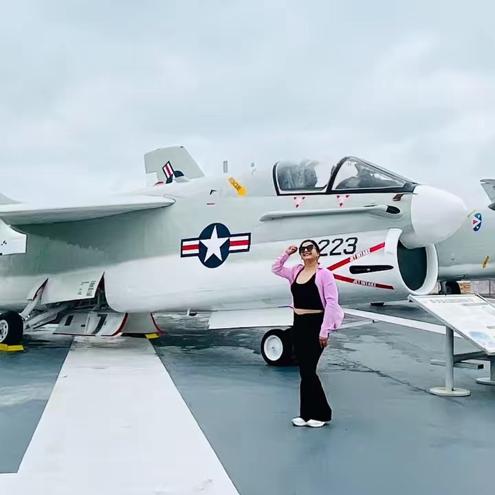 LIZ_E.T. 🫳🏿🛸