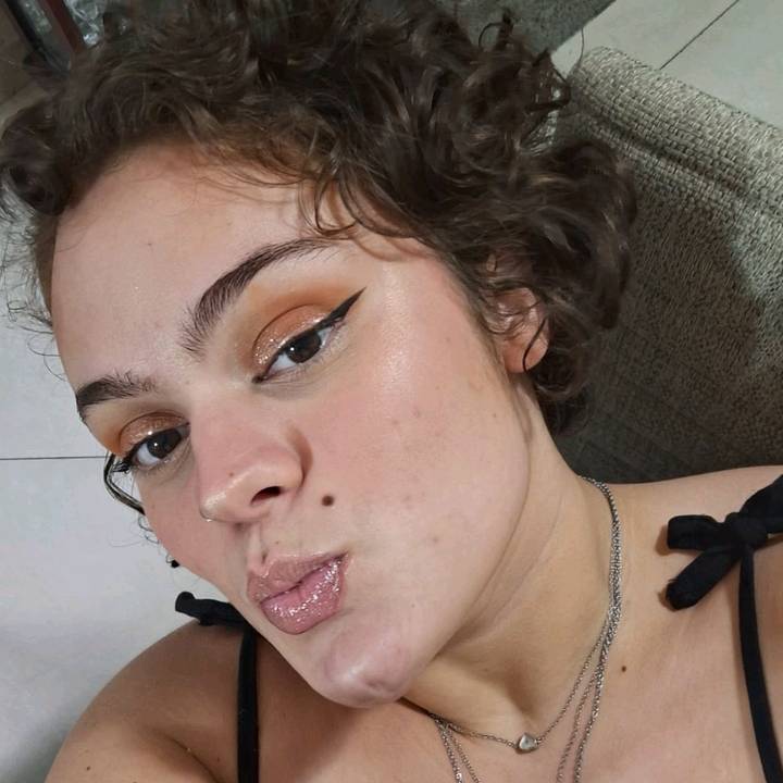 Lau Cotrim 👩🏼‍🦽