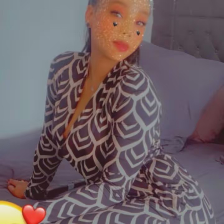 Leontyne Humblot🇰🇲🇫🇷❤️🖤