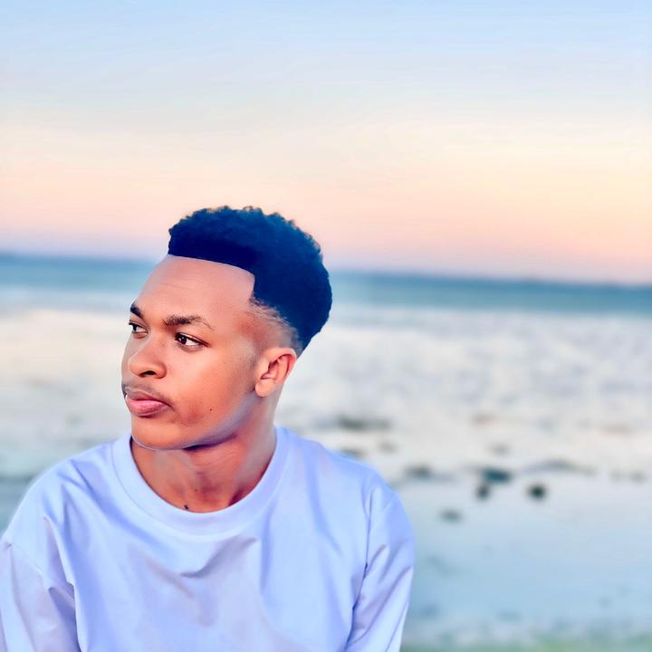 ṏḟḟḭḉḭḀḶ_ḲḭṠṖṏ🖤💥🤍