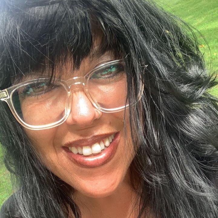 Tonyalea Oxentine Neaves