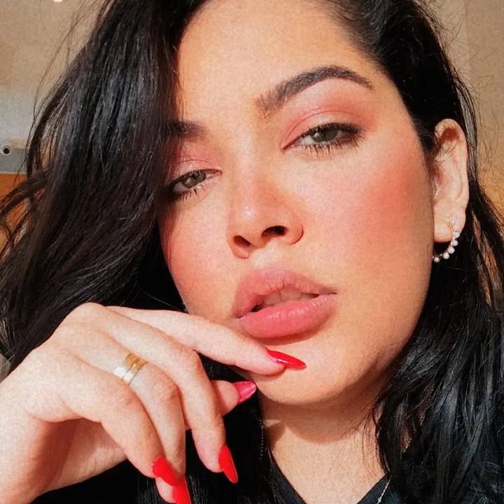 N I N A - نينا 🇧🇷🇶🇦🇺🇸