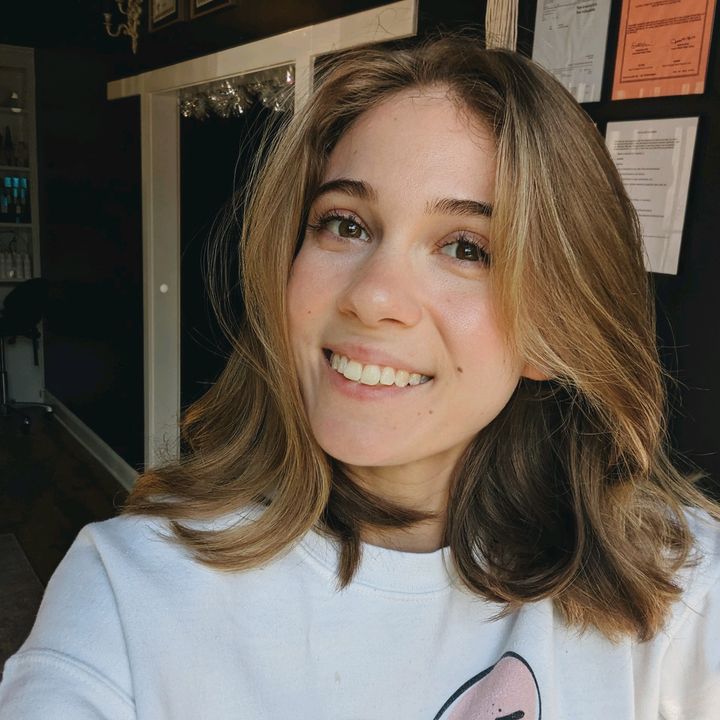 julia.theesthetician