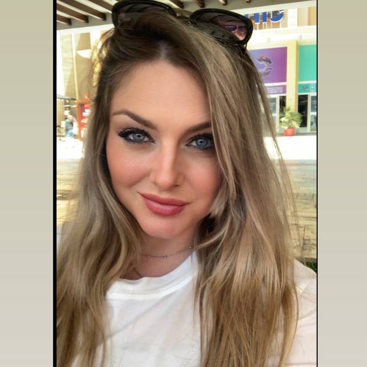 ༻𝓔𝓵𝓲𝔃𝓪𝓫𝓮𝓽𝓻𝓾𝓫í༺🖤