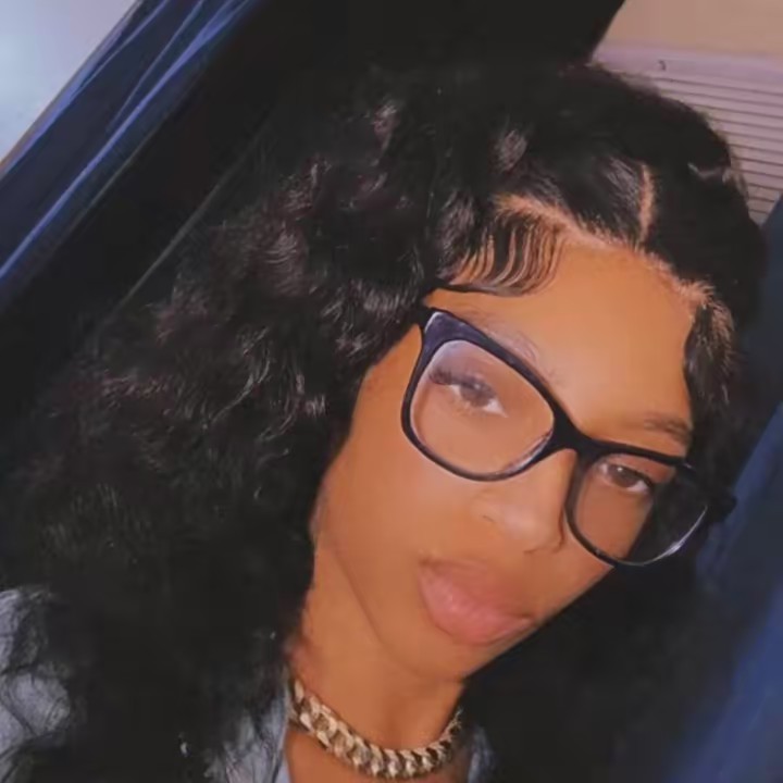 te 👩🏽‍🎤🖤