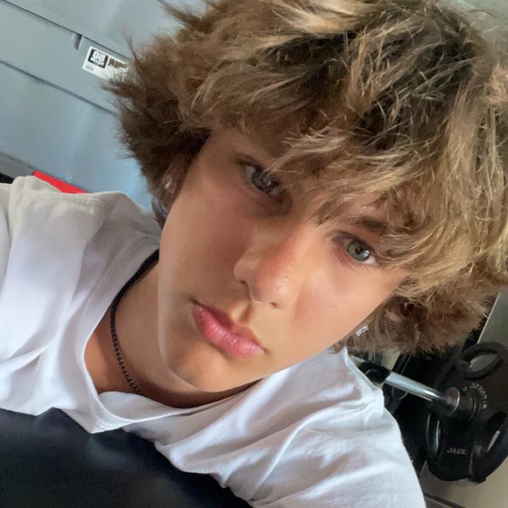 6’11 dread head with a hellcat