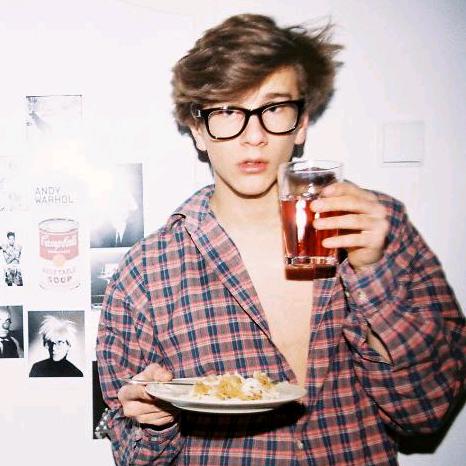 Сериальный Задрот