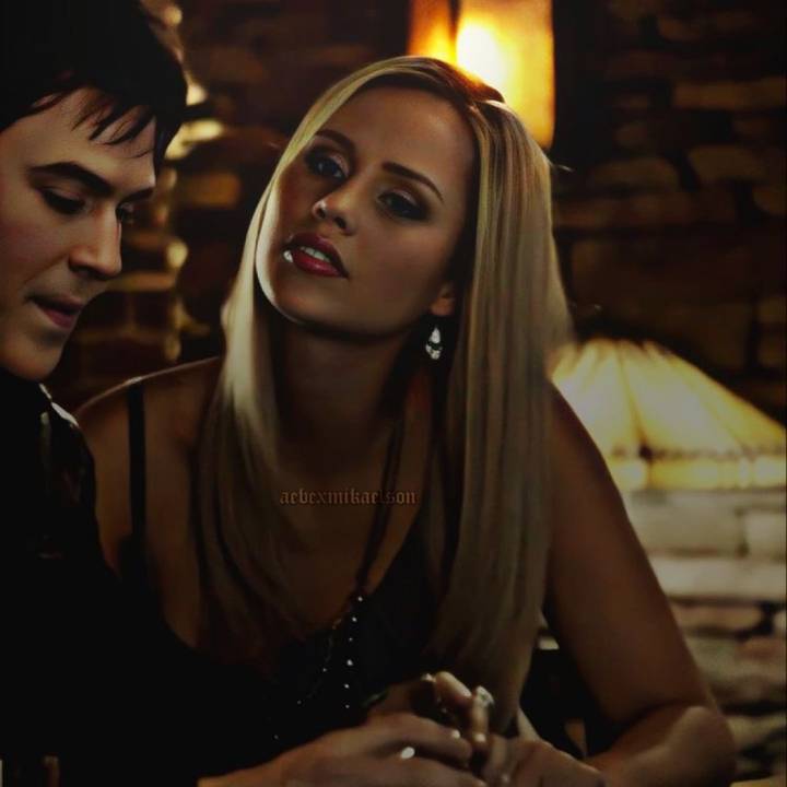 bekahs main chick💌