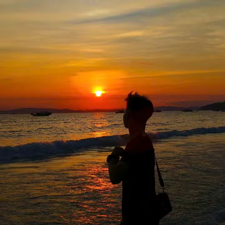 Hùng Trầm Tính⚡