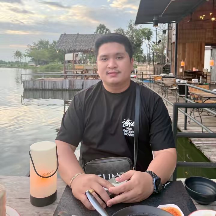 แม็ก วราวุฒิ