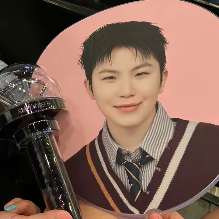 流里🐰ྀིς(>ᴗ<.)