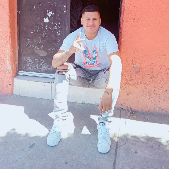 Carlos.alejandro Flores.medina