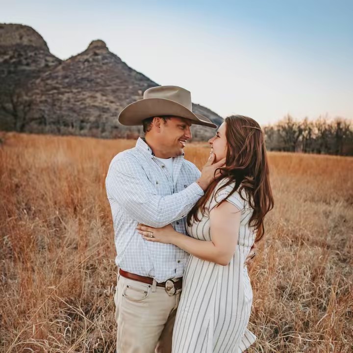 Molly Challis ☀️SAHM | TTS 💛