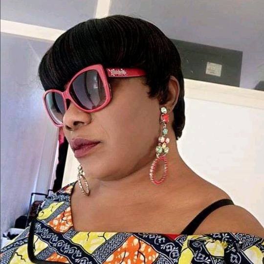 FIFI MOLOBELI OFFICIEL