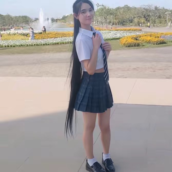 🕉နန်းဖေါ့အွာ🇳🇱