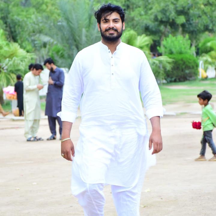 𝖬𝓻Ŧ𝒂ŷⲩàḅ10