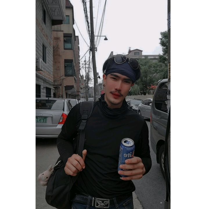 'น้องบาส'ส ก้าว'วนิ้ว🇰🇷🇹🇭