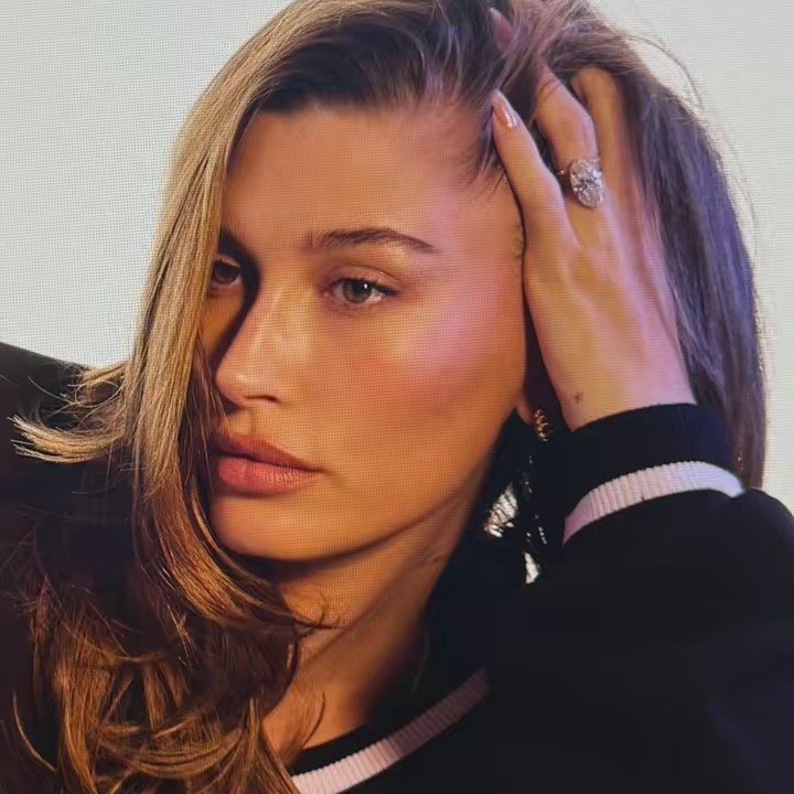 Hailey Bieber