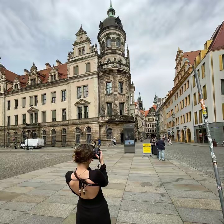 𝐒𝐭𝐞𝐥𝐥𝐚