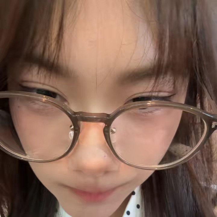 น้อวแพ ้ว