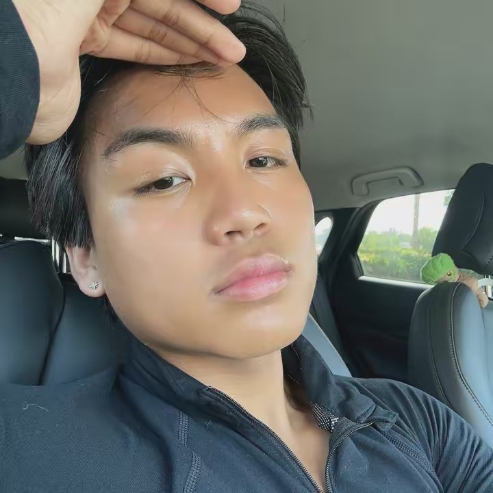 ⋆✴︎˚🪽｡⋆ jeremy