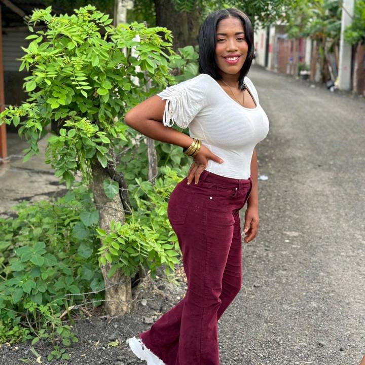 Thu Morenita Bella C