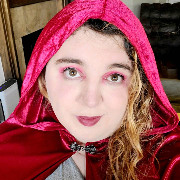 Lexi Greene of Queer Booktok🌈