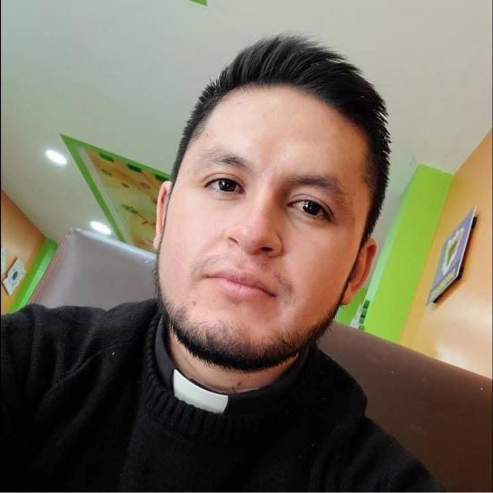 Padre Carlos Guamán