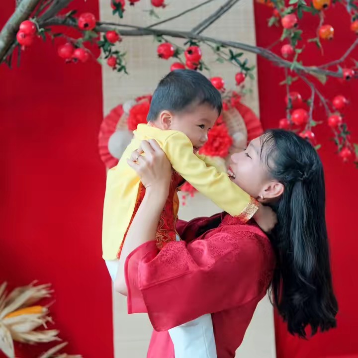 Mẹ Bòn Bon nè