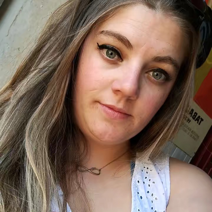 🦋Caro2769🦋😈🤍