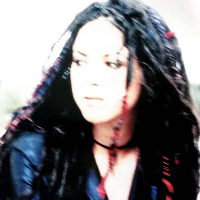 ¡ᶜʰⁱᶜᵏᵉⁿ ʷⁱⁿᵍ! (Shakira's Ver)