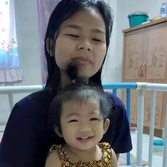 น้องต๋อม ดุจฤดี