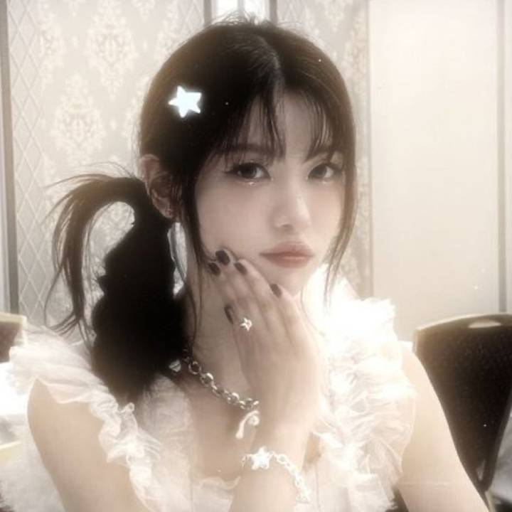 𝓓𝓪𝓯𝓲𝓷𝔂♡