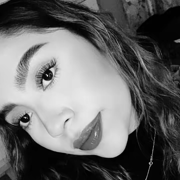 𝐁 𝐑 𝐄 𝐍 𝐃 𝐀