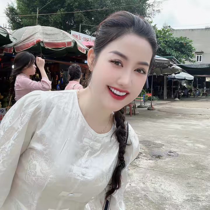 Phương Phương🇬🇧