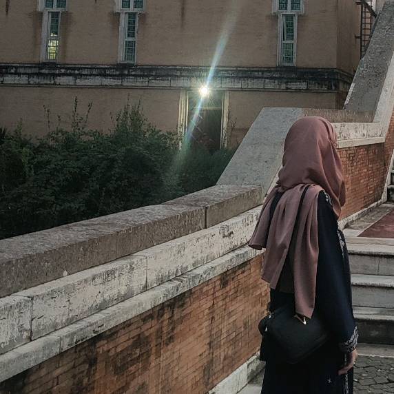 Carina | زیبا | جميله