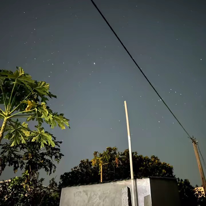 Sao không biết T-T