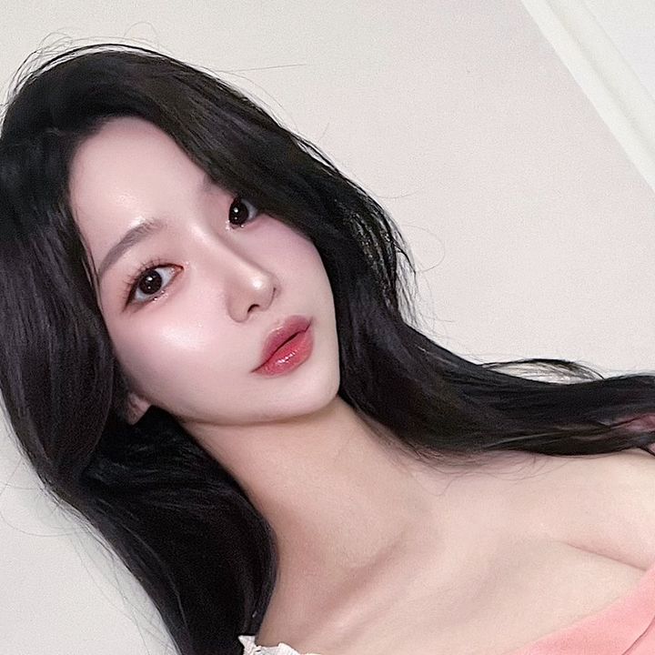 LOYEWE 로예베🔮