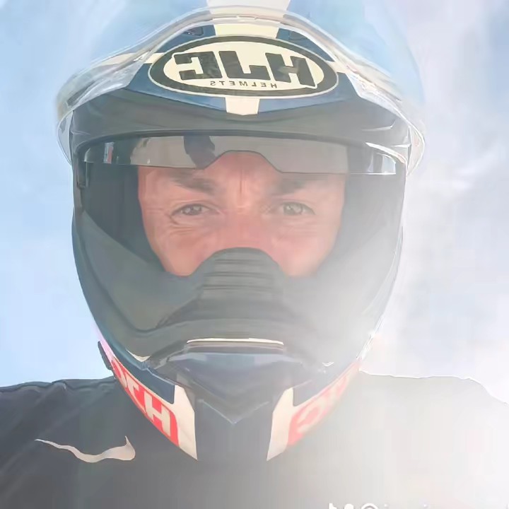 Vivir sin permiso..Biker🏍️✌️