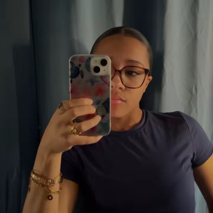 𝐋𝐨𝐮𝐢𝐬𝐞