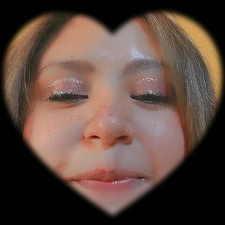 ✨ C H A R L I E ✨