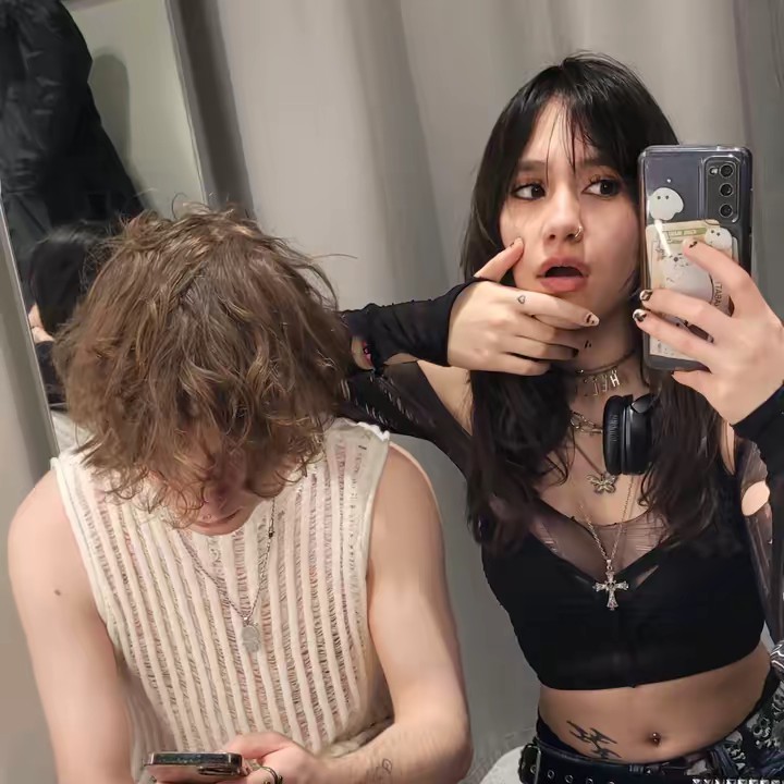 mariell 🌧️ // nayu