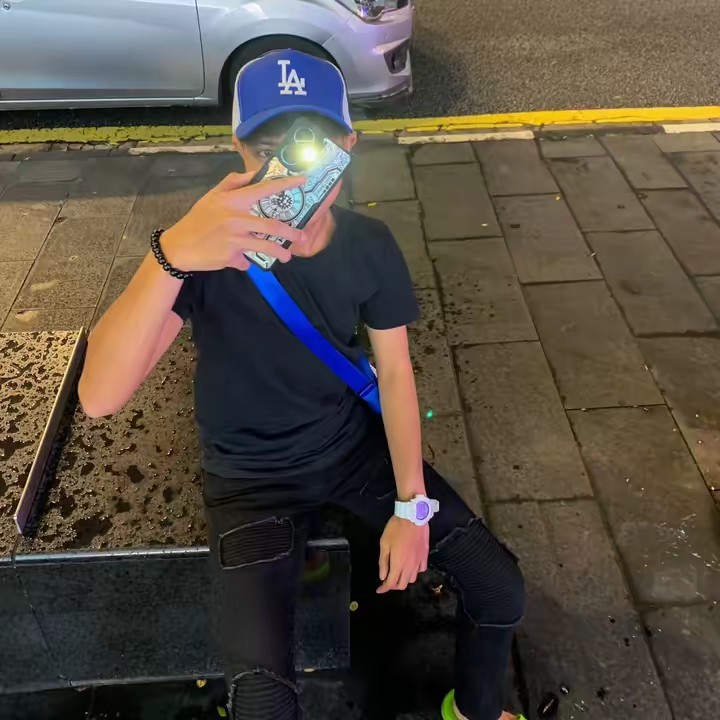 𝓈𝒽𝒶𝒽𝒽 🧬