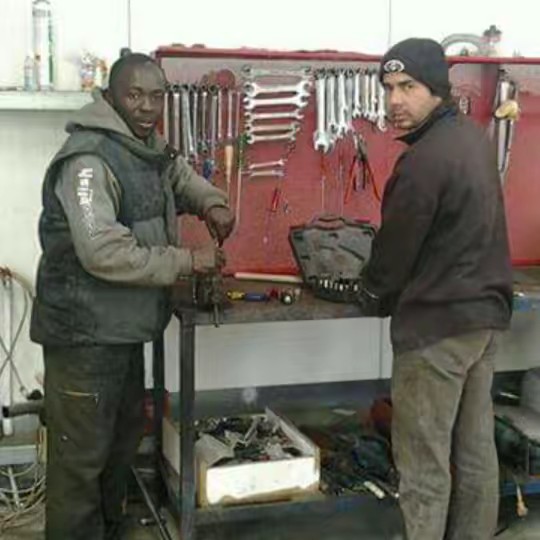 user7271643061375 obeng manu.