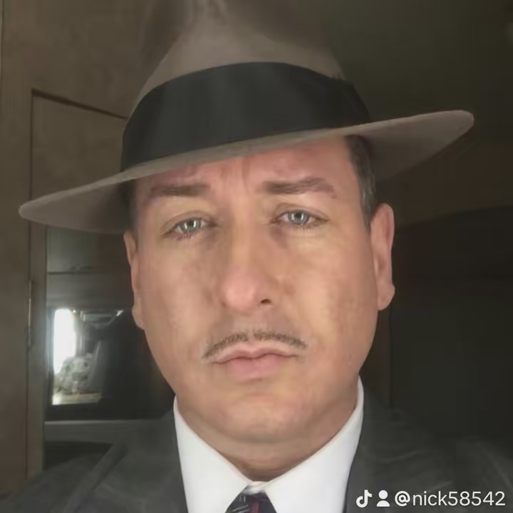 nicklacroixentertainment