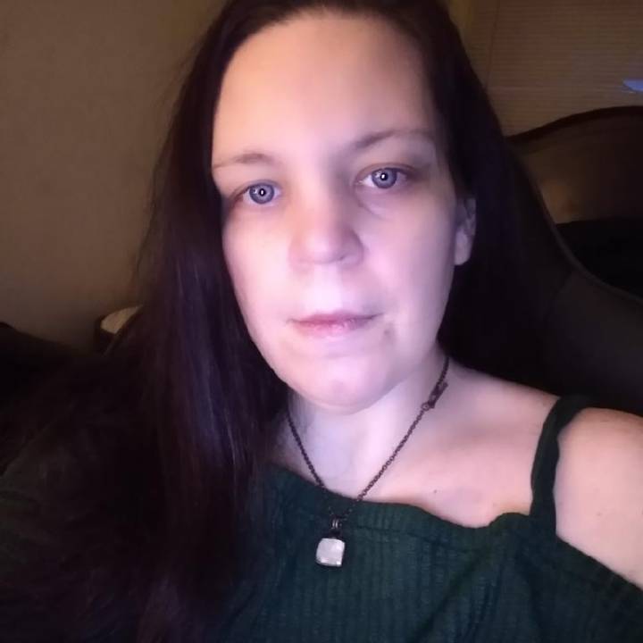 AwkwardbutUnique🌙✨