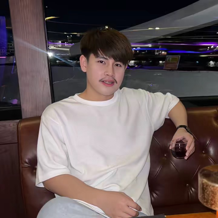 ช่องปลอม