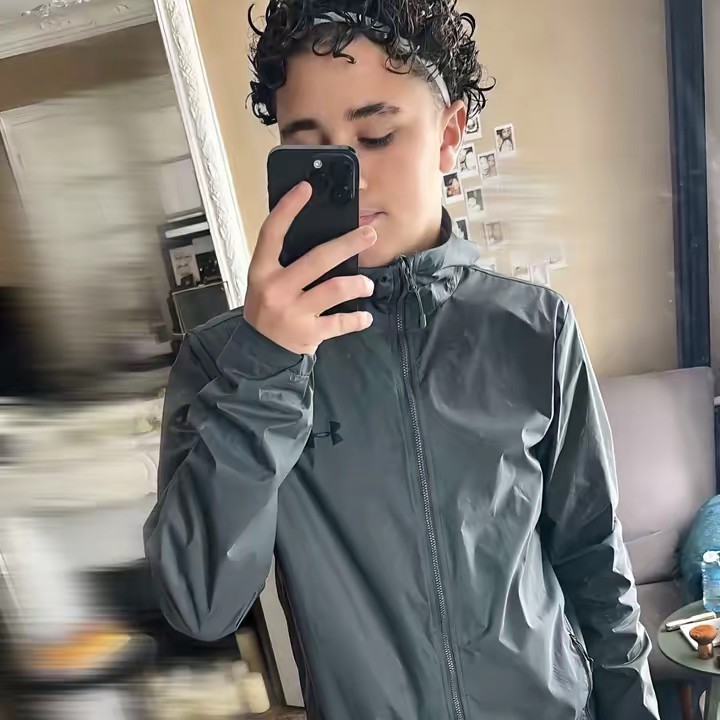 𝗹𝘂𝘇𝘃𝗻75𝘇♛