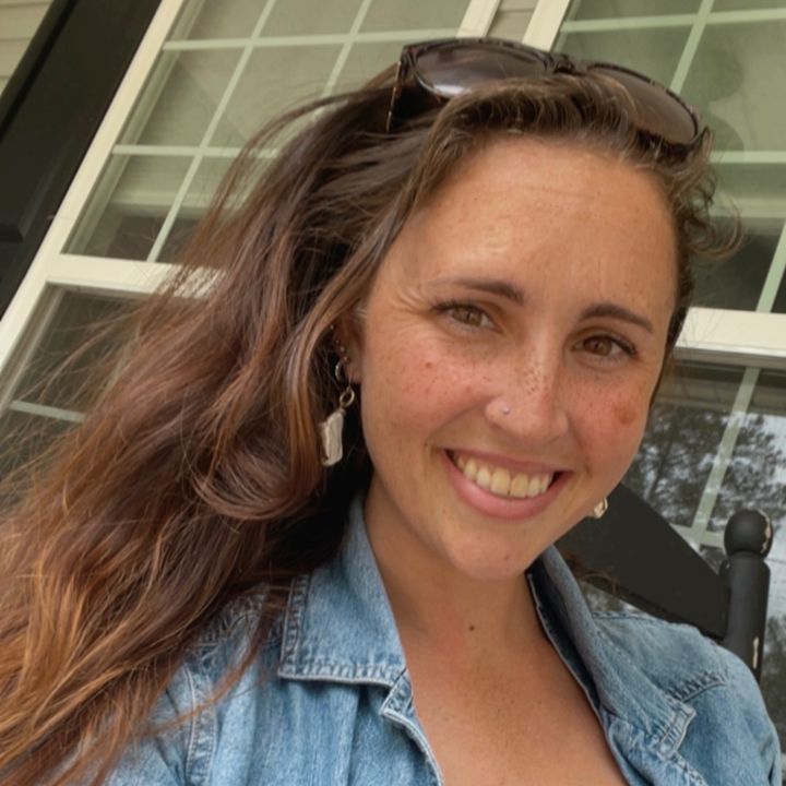 Jade {making money from 🏡}