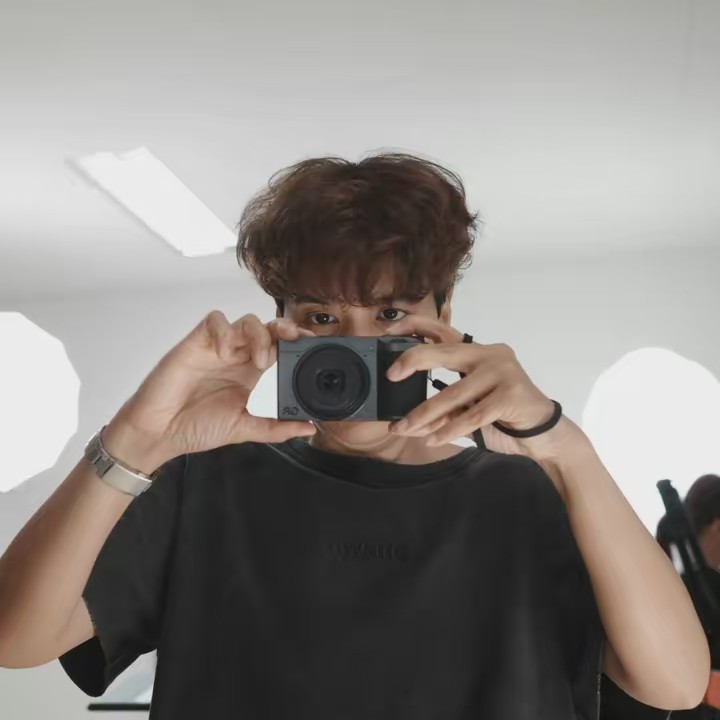 ช่องแอบส่อง คุณลอกอ